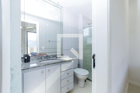 Apartamento para alugar com 180m², 3 quartos e 2 vagas Apartamento para alugar com 180m², 3 quartos e 2 vagasSuíte Banheiro