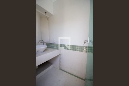 Casa à venda com 380m², 6 quartos e 6 vagas Casa à venda com 380m², 6 quartos e 6 vagasLavabo da Piscina