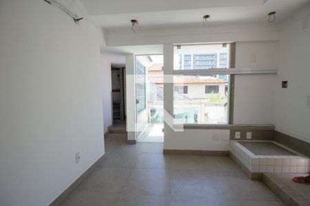 Casa à venda com 380m², 6 quartos e 6 vagas Casa à venda com 380m², 6 quartos e 6 vagasSuíte 6
