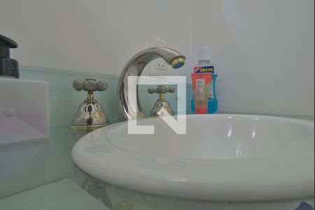 Casa à venda com 153m², 5 quartos e 2 vagasBanheiro Social