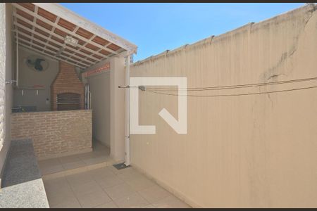 Casa à venda com 153m², 5 quartos e 2 vagasQuintal
