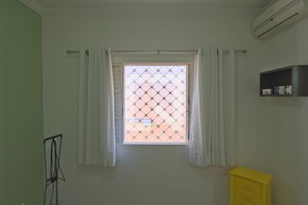 Casa à venda com 153m², 5 quartos e 2 vagasSuíte