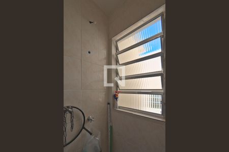 Casa à venda com 153m², 5 quartos e 2 vagasCasa fundos - Banheiro