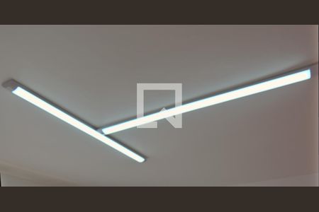 Casa à venda com 153m², 5 quartos e 2 vagasCasa fundos - Quarto