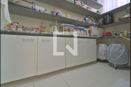 Casa à venda com 153m², 5 quartos e 2 vagasDespensa