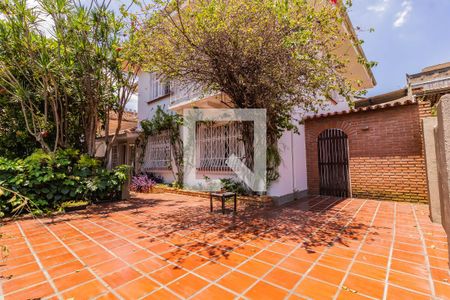 Casa à venda com 400m², 4 quartos e 3 vagas Casa à venda com 400m², 4 quartos e 3 vagasArea externa