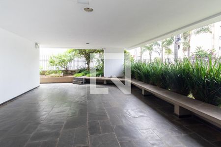 Apartamento à venda com 106m², 3 quartos e 1 vaga Apartamento à venda com 106m², 3 quartos e 1 vagaEntrada