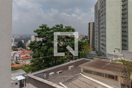 Apartamento à venda com 106m², 3 quartos e 1 vaga Apartamento à venda com 106m², 3 quartos e 1 vagaÁrea de serviço - vista