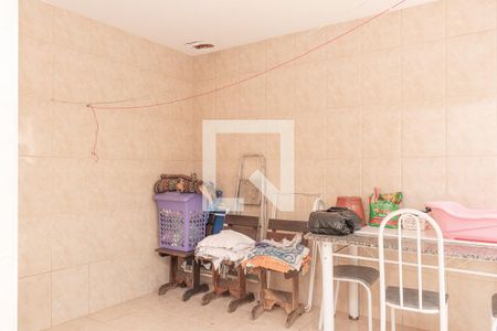 Casa à venda com 160m², 3 quartos e 2 vagas Casa à venda com 160m², 3 quartos e 2 vagasLavanderia