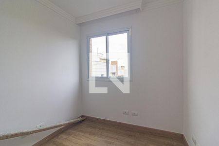 Quarto 1 de apartamento para alugar com 2 quartos, 59m² em Bacacheri, Curitiba