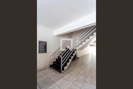 Apartamento à venda com 65m², 2 quartos e 2 vagas Apartamento à venda com 65m², 2 quartos e 2 vagasÁrea comum - Garagem (Escada Acesso)