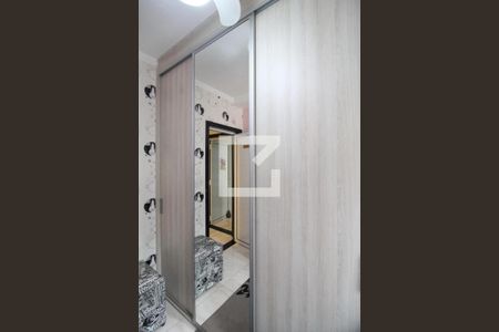 Casa à venda com 264m², 5 quartos e 2 vagasQuarto 2 - Armários