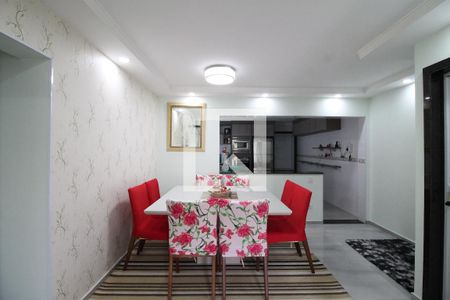 Casa à venda com 264m², 5 quartos e 2 vagasSala de Jantar