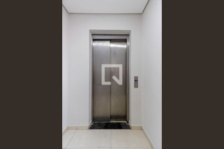 Apartamento à venda com 30m², 1 quarto e sem vagaÁrea Comum - Elevador