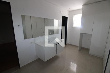 Casa de condomínio para alugar com 250m², 2 quartos e 4 vagasBanheiro da Suíte