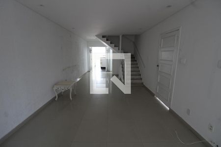 Sala de casa de condomínio para alugar com 2 quartos, 250m² em Vila Formosa, São Paulo