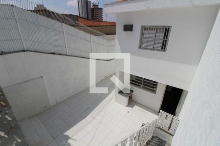 Casa de condomínio para alugar com 250m², 2 quartos e 4 vagasQuintal/Garagem