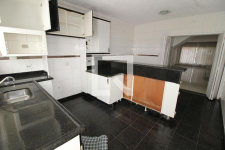 Casa de condomínio para alugar com 250m², 2 quartos e 4 vagasCozinha