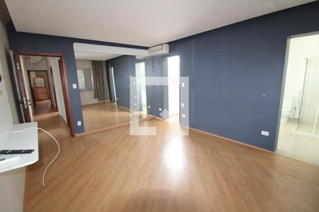Casa de condomínio para alugar com 250m², 2 quartos e 4 vagasSuíte