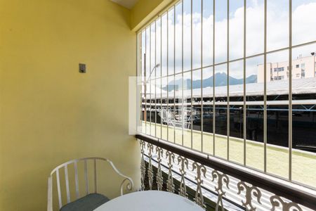 Casa à venda com 190m², 3 quartos e 1 vagaVaranda Quarto 1 (segundo andar)