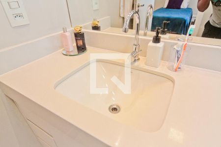 Casa à venda com 160m², 3 quartos e 2 vagas Casa à venda com 160m², 3 quartos e 2 vagasBanheiro da Suíte 1