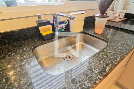 Casa à venda com 160m², 3 quartos e 2 vagas Casa à venda com 160m², 3 quartos e 2 vagasCozinha