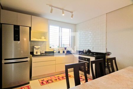 Casa à venda com 160m², 3 quartos e 2 vagas Casa à venda com 160m², 3 quartos e 2 vagasCozinha