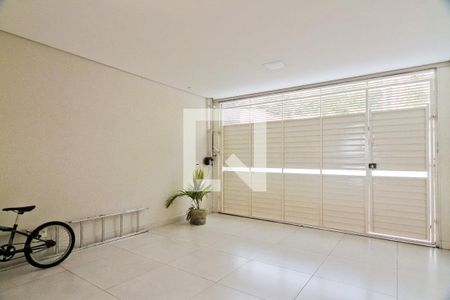 Casa à venda com 160m², 3 quartos e 2 vagas Casa à venda com 160m², 3 quartos e 2 vagasGaragem
