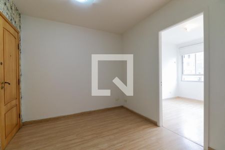 Sala de apartamento para alugar com 2 quartos, 65m² em Água Verde, Curitiba