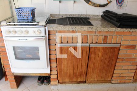 Casa à venda com 120m², 2 quartos e 3 vagasQuintal