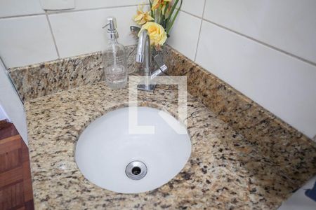 Apartamento à venda com 65m², 3 quartos e 1 vaga Apartamento à venda com 65m², 3 quartos e 1 vagaBanheiro social