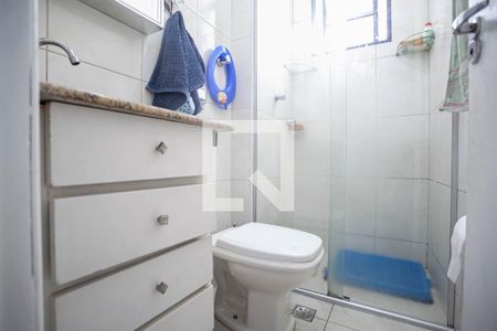 Apartamento à venda com 65m², 3 quartos e 1 vaga Apartamento à venda com 65m², 3 quartos e 1 vagaBanheiro social