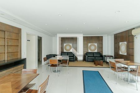 Apartamento à venda com 156m², 3 quartos e 3 vagas Apartamento à venda com 156m², 3 quartos e 3 vagasSalão de festas