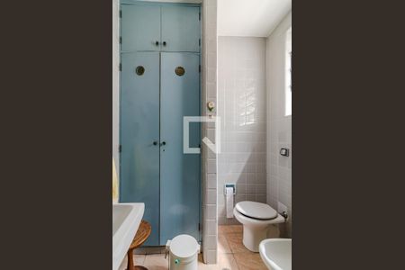 Casa à venda com 300m², 3 quartos e 4 vagasBanheiro