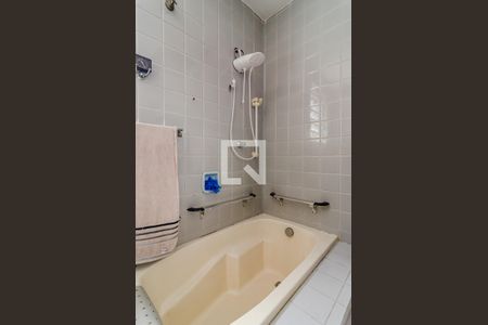 Casa à venda com 300m², 3 quartos e 4 vagasBanheiro