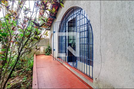 Casa à venda com 300m², 3 quartos e 4 vagasFachada