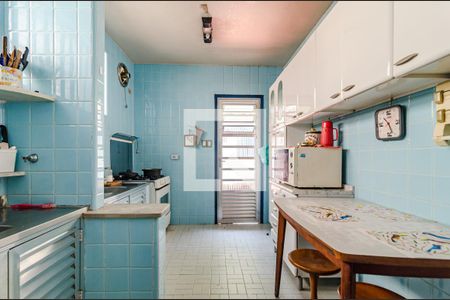 Casa à venda com 300m², 3 quartos e 4 vagasCozinha