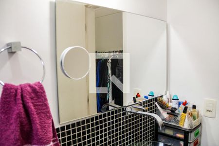 Apartamento à venda com 140m², 2 quartos e 2 vagas Apartamento à venda com 140m², 2 quartos e 2 vagasBanheiro da Suíte