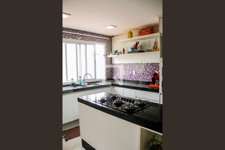 Apartamento à venda com 140m², 2 quartos e 2 vagas Apartamento à venda com 140m², 2 quartos e 2 vagasCozinha