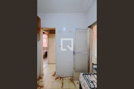 Casa à venda com 140m², 2 quartos e 1 vaga Casa à venda com 140m², 2 quartos e 1 vagaCozinha