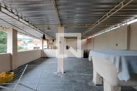 Casa à venda com 140m², 2 quartos e 1 vaga Casa à venda com 140m², 2 quartos e 1 vagaTerraço