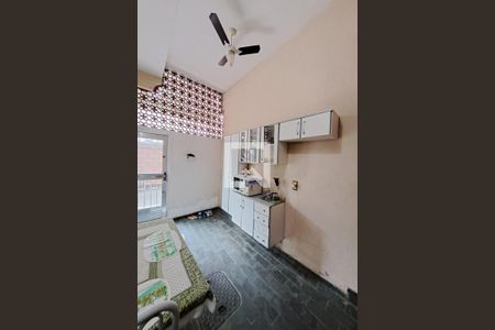 Casa à venda com 140m², 2 quartos e 1 vaga Casa à venda com 140m², 2 quartos e 1 vagaÁrea de Serviço