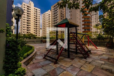 Apartamento para alugar com 55m², 2 quartos e 1 vaga Apartamento para alugar com 55m², 2 quartos e 1 vagaÁrea comum - Playground