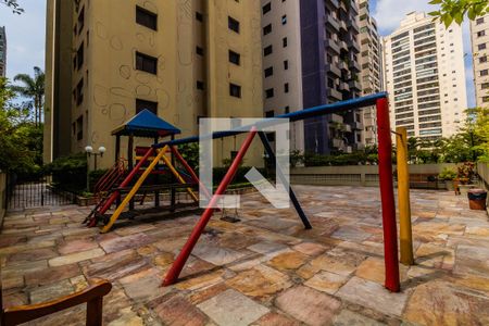 Apartamento para alugar com 55m², 2 quartos e 1 vaga Apartamento para alugar com 55m², 2 quartos e 1 vagaÁrea comum - Playground