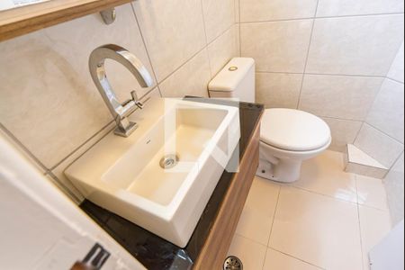 Pia  de casa de condomínio para alugar com 3 quartos, 100m² em Vila Tibiriçá, Santo André