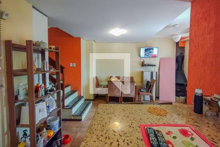 Casa à venda com 135m², 3 quartos e 2 vagasCozinha