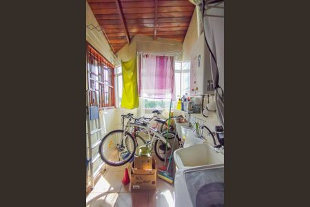 Casa à venda com 135m², 3 quartos e 2 vagasÁrea de serviço