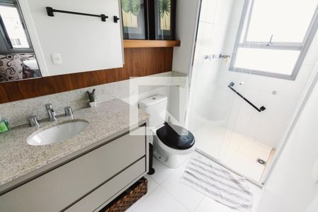 Apartamento para alugar com 72m², 2 quartos e 1 vaga Apartamento para alugar com 72m², 2 quartos e 1 vagaBanheiro da Suíte 2