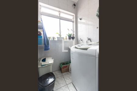 Apartamento à venda com 67m², 3 quartos e 1 vagaÁrea de serviço