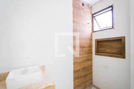 Apartamento à venda com 120m², 2 quartos e 2 vagas Apartamento à venda com 120m², 2 quartos e 2 vagasBanheiro social